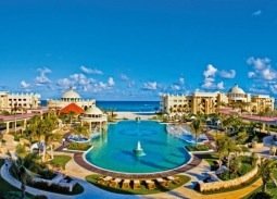 IBEROSTAR Hotels & Resorts recently received the esteemed Green Globe certification for three properties in Jamaica and five in Mexico.