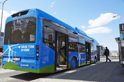 ABB and Volvo form global partnership for electric and hybrid bus fast-charging