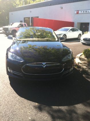 2014 Tesla Motors P85