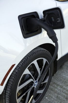 According to BMW, 100 fast charging locations along the East and West Coasts. For it will help meet the large and growing demand for convenient, publicly available electric vehicle fast chargers. As well as support the adoption of electric vehicles in the U.S.