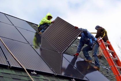 A solar installation crew hard at work in New York – photo courtesy of Kasselman Solar 