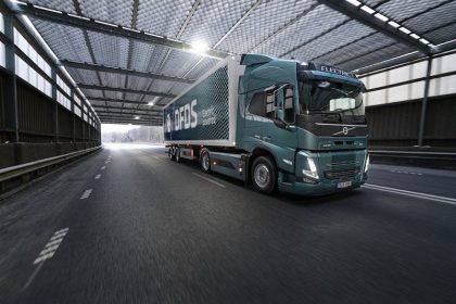 “Once again, DFDS has confirmed its great trust in our partnership and technology with this order for an additional 25 Volvo FM Electric trucks. We are very proud and happy that it is so clearly becoming a competitive advantage for transporters to be able to offer electric, sustainable transport. This is very encouraging for Volvo Trucks, for our customers, and for the climate,” comments Roger Alm, President of Volvo Trucks.