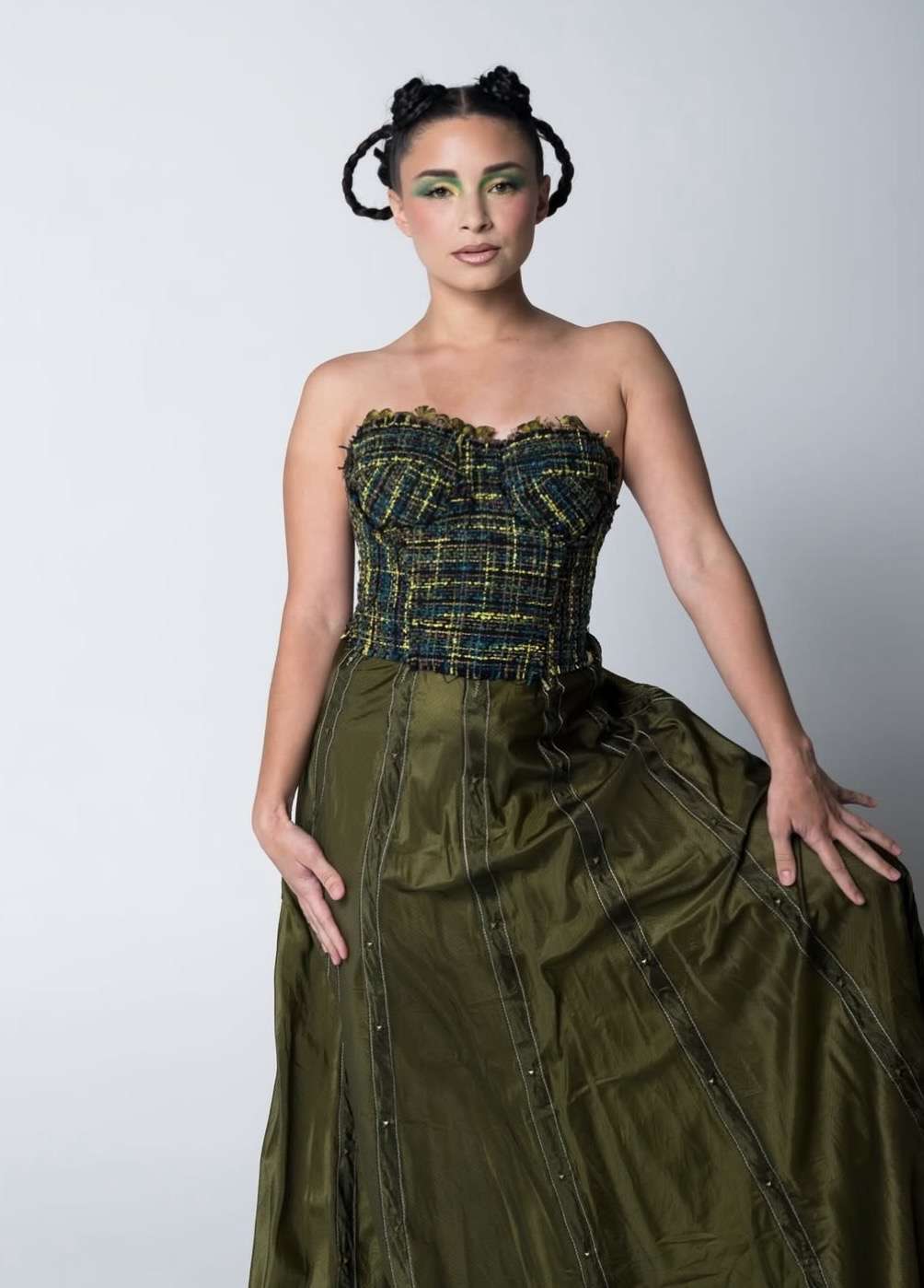 Green Deborah Fashion : Redefining Eco-Friendly Trends